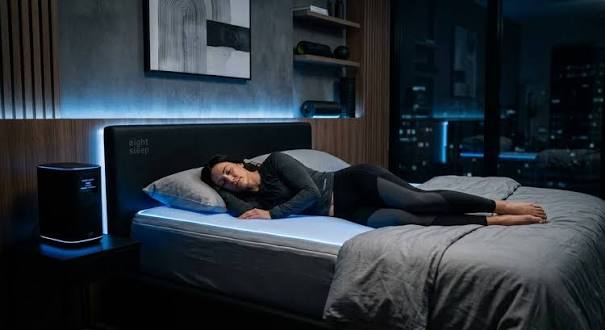 Sleep Tracking Tech: Eight Sleep Mattress vs. Oura Ring – Sundried