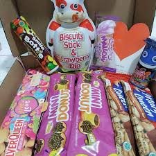 Maybe you would like to learn more about one of these? Gift Hampers Paket Hadiah Valentine Ulang Tahun Coklat Utk Pacar Teman Shopee Indonesia