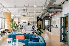 Wework entwirft und baut physische und virtuelle gemeinschaftsräume und büroservices für unternehmer und unternehmen. Die Neue Art Zu Arbeiten W V