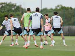 Con Messi a la par, el último ensayo de la Scaloneta antes del amistoso ante Honduras