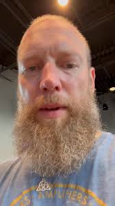 Who do you think this sounds like? For me, it's a blend of Otis Redding,  Wilson Pickett, & Tom Jones. (Otis, Pickett and Jones) has a nice ring to  it for a