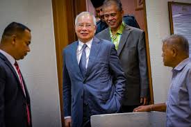 Pakatan harapan chairperson dr mahathir mohamad says prime minister najib abdul razak's move to boost the income of malaysians will not bring down the high c. Najib Cash Is King Approach Is Saving The World From Covid 19 Nestia
