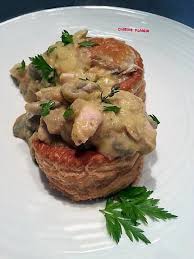 Bouchees A La Reine Vol Au Vent Et Reste De Brocoli Recette En 2020 Vol Au Vent Recette Et Bouchees A La Reine