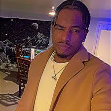 Ricardo Oneil's Instagram, Twitter & Facebook