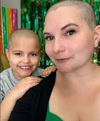 Diane Rutt's Instagram, Twitter & Facebook