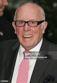 1,934 Gareth Wilson Photos & High Res Pictures