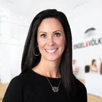 Erin Ranney's Instagram, Twitter & Facebook