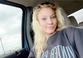 College student seeking nanny position in San Diego