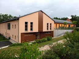 Finde 33 angebote für 2 generationen haus miete zu bestpreisen, die günstigsten immobilien zu miete ab € 394. Haus Der Generationen Brahmenau Bericht Im Mdr Thuringen Journal 29 06 2014 Youtube
