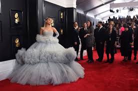 Grande shared a note on instagram thanking gaga. Fl9xjtyrsj Qzm