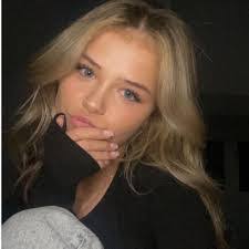 Shelby Branham's Instagram, Twitter & Facebook