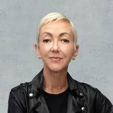 Dawn Vetter's Instagram, Twitter & Facebook