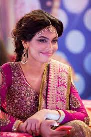 Matha Patti And Mang Tikka Hairstyles For Party 2020 Pakistani Wedding Dresses Indian Wedding Indian Bridal