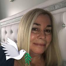 What are the best Tuesday or Thursday happy hours in Staunton?