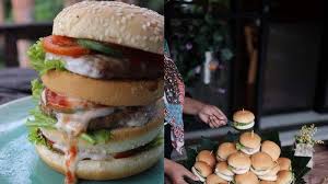 Roti sobek adalah jenis roti lembut dan lezat, yang cocok dijadikan cemilan santai. Menikmati Kelezatan 11 Menu Burger Di Cb Food Pilih Yang Mini Atau Monster Burger Berukuran Jumbo Tribun Kaltim