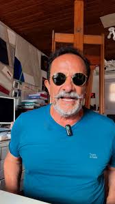 Márcio David arquiteto a parceiro, estou muito feliz e satisfeito de ter a  minha escultura inédita/lançamento no seu ambiente “o Bar Seecreto“na Cada  Cor. Quem entra tem vontade de não sair, parabéns.