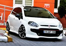 Fiat Grande Punto Evo Halojen Ampullerden Lede Gecis Arka Aydinlatma Gece Ucusu