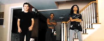 Their chemistry on and off set is amazing and i'm already. Download Gif Zendaya Smiling Png Gif Base