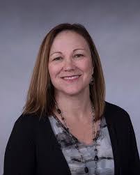 Kelly Plummer's Instagram, Twitter & Facebook