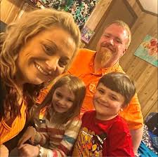 Hi I'm Hank, and my moms photo reel is full of me laying upside down cause  she just can't get over how adorable it is. 💙