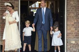 Princ william je najstarším synom princeznej diany a princom charlesom z walesu a po svojom otcovi je ďalším v 16. Kate Middleton And Her Christmas What Gifts Does She Buy For Her Children And What Will The Youngest Prince Louise Like