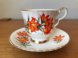 Royal Windsor Prairie Lily Orange Tiger Lily Etsy Tea Cups Vintage Tea Cups Floral Tea
