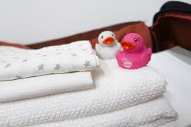 And while you may think baby powder is a nice touch after a newborn bath, pediatricians advise against using it because the particles can get into baby's lungs and cause respiratory problems. How To Give Your Baby A Bath When Travelling Babydam