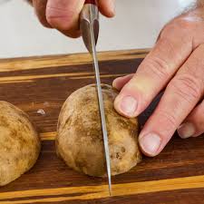 how to cut potato wedges