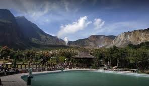 Para tamu memiliki akses layanan kamar dan layanan concierge selama menginap di hotel cianjur cipanas puncak. 7 Pemandian Air Panas Di Garut Yang Wajib Dikunjungi 2021