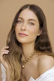 Shea Burnett's Instagram, Twitter & Facebook