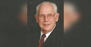 Ray Poore's Instagram, Twitter & Facebook