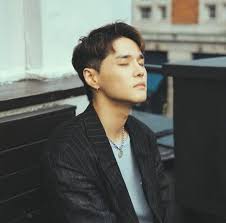 Pin By Sofie On Deaa Kwon Hyuk Singer Dean
