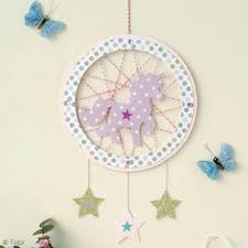 Diy Attrape Reves Licorne Idees Conseils Et Tuto Decoration Avec Images Invitations Licornes Attrape Reve Attrape Reve Enfant