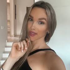 Collaborate with Stephanie Hunt