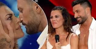 Bianca Guaccero e Giovanni Pernice hanno un flirt a Ballando?