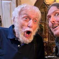 Al] "Currently auditioning singers for my new supergroup." : r/weirdal