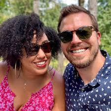 Andrew Moreland's Instagram, Twitter & Facebook