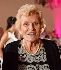 Alice Oliva's Instagram, Twitter & Facebook