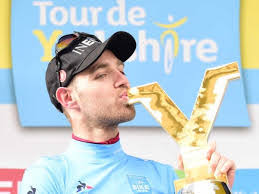 Christopher Lawless's Instagram, Twitter & Facebook