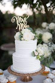 60 Simple Elegant All White Wedding Color Ideas Simple Wedding Cake Green Wedding Cake Wedding Cake Inspiration