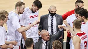 Minucie żółtą kartką ukarany został rezerwowy piłkarz reprezentacji rumunii cristian săpunaru. Polska Rumunia Trzej Debiutanci W Meczowej Dwunastce Polsat Sport