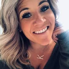 Tabitha Kraack's Instagram, Twitter & Facebook