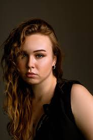 Female models for 35mm pool scene collab tff