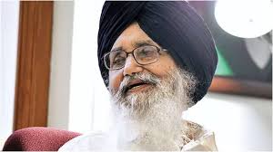 Parkash Singh Badal: 43 साल की उम्र में बने थे पंजाब के मुख्यमंत्री, आजादी  के बाद सबसे युवा सीएम थे बादल