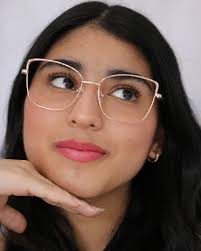 Ven y visítanos 👇🛎️ Estamos ubicados en la Cdla Alborada 8va etapa, mz  832 villa 3-4 calle Benjamin Carrión frente a Salsoteca Carlos Alberto.  #lentes #ecuador#guayaquil #óptica#ojos #salud #belleza #armazones