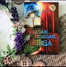 Menyematkan nama dengan arti bidadari surga mengandung harapan si kecil kelak bisa tumbuh menjadi sosok yang bersahaja, anggun, cantik rupa dan perilakunya. Review Buku Challenge Juli 2020 Bidadari Bidadari Surga Tere Liye Oleh Uthie Beranibaca
