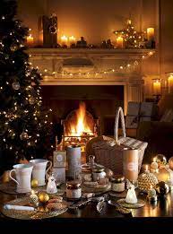 41 Beautiful Christmas Living Room Decoration Christmas Livingroomdecor Livingroom Christmas Dining Room Christmas Decorations For The Home Christmas Home