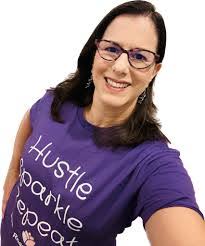 Iris Ledesma's Instagram, Twitter & Facebook