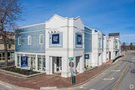 Freeport maine outlets store listings and other information, including mall hours, nearby lodging options, and a map to the shopping center's location in freeport, me. 35 Main St Freeport Me 04032 Retail For Sale Loopnet Com