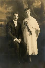 8 Old Wedding Photos Charming Old Wedding Photos Wedding Photos Vintage Wedding